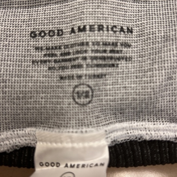 Good American Core Power Seamless Textured White Striped Leggings Size 3/4 - Picture 3 of 5